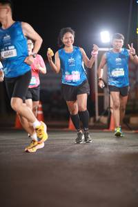 BIB: 4048, 45458, 42563
                            <button type="button" onclick="openModal(21567435)" class="btn btn-primary btn-sm float-right btn-popup" data-toggle="modal" data-target=".modal-high-quality">
                        <i class="fas fa-shopping-cart"></i> Add to Cart
                    </button>
                                            <button type="button" onclick="isThisMe(21567435, true)" class="btn btn-success btn-sm float-right btn-popup btn-isme hidden" data-toggle="tooltip" data-placement="bottom" title="นี่คือรูปของคุณใช่ไหม คลิกที่นี่เพื่อเอาเข้าอัลบั้ม">
                        <i class="fas fa-plus"></i> Add to album
                    </button>
                    <button type="button" onclick="isThisMe(21567435, false)" class="btn btn-warning btn-sm float-right btn-popup btn-isnotme hidden">
                        <i class="fas fa-ban"></i> Remove from album
                    </button>